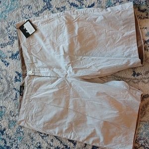 BYRON NELSON MENS SZ 38 GOLF SHORTS